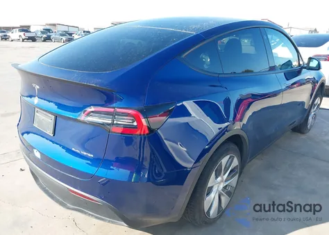 2022 Tesla Model Y Long Range Dual Motor All-Wheel Drive z USA, uszkodzony, nr VIN 7SAYGDEE9NA004485